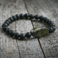 Męska bransoletka :: dragon's blood & black lava. Czerwone bransoletki męskie Pakamera. Za 75,00 zł.