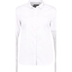 Mos Mosh TILDA Koszula white. Białe bluzki damskie marki Mos Mosh, xl, z elastanu. Za 469,00 zł.