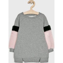 Name it - Bluza 92-128 cm. Szare bluzy dziewczęce Name it, bez wzorów, z elastanu, bez rękawów, bez kaptura. W wyprzedaży za 99,90 zł.