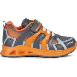 Sneakersy "Dakin" w kolorze pomarańczowo-szarym. Szare trampki chłopięce geox kids, bez wzorów, z gumy, bez zapięcia. W wyprzedaży za 159,95 zł.