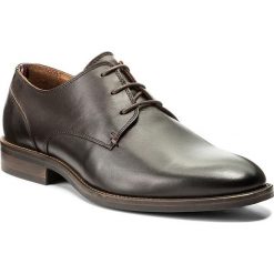 Półbuty TOMMY HILFIGER - Daytona 1A FM0FM00318 Coffee Bean 212. Pomarańczowe półbuty męskie TOMMY HILFIGER, ze skóry, na sznurówki. W wyprzedaży za 359,00 zł.