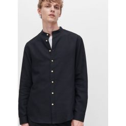 Koszula comfort fit ze strukturalnej tkaniny -. Koszule męskie Reserved, s, bez wzorów, z tkaniny, bez kołnierzyka, bez rękawów. Za 109,99 zł.