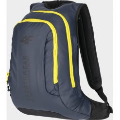 Plecak miejski. Pomarańczowe plecaki damskie bez wzorów, z materiału. Za 159,99 zł.
