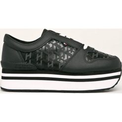 Tommy Hilfiger - Buty skórzane. Białe buty sportowe damskie TOMMY HILFIGER, ze skóry. W wyprzedaży za 319,90 zł.