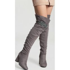 Ciemnoszare Kozaki Lady Of Solitude. Szare kozaki damskie ballada, za kolano, na wysokim obcasie, na słupku, na sznurówki. Za 129,99 zł.
