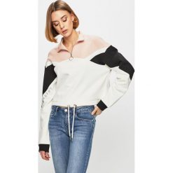 Tally Weijl - Bluza. Szare bluzy damskie marki TALLY WEIJL, m, bez wzorów, z bawełny, z krótkim rękawem, krótkie, bez kaptura. Za 99,90 zł.