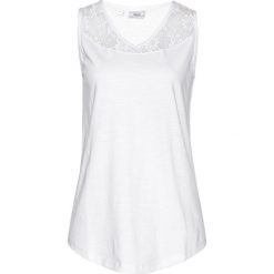 Top z koronką bonprix biały. Białe topy damskie bonprix, w koronkowe wzory, z koronki. Za 59,99 zł.