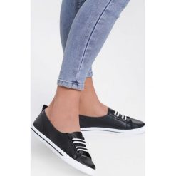 Czarne Tenisówki Sob. Czarne trampki i tenisówki damskie Inny, w paski, z paskami. Za 44,99 zł.