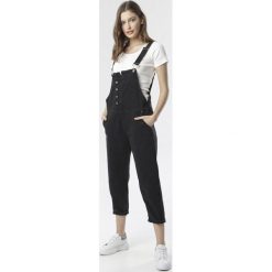 Czarne Jeansy Ogrodniczki Savanoire. Czarne jeansy damskie Born2be, s. Za 149,99 zł.