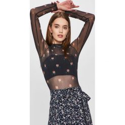Answear - Bluzka Secret Garden. Czarne bluzki damskie ANSWEAR, s, bez wzorów, z elastanu, casualowe, z okrągłym kołnierzem, bez rękawów. W wyprzedaży za 39,90 zł.