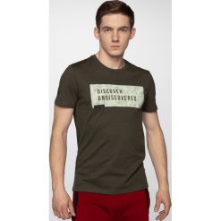 T-shirt męski TSM005 - khaki melanż. Brązowe t-shirty męskie 4f, m, bez wzorów, z jersey, bez kołnierzyka. W wyprzedaży za 34,99 zł.