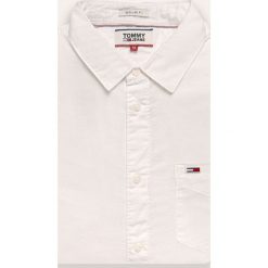 Tommy Jeans - Koszula. Białe koszule męskie Tommy Jeans, s, bez wzorów, z bawełny, eleganckie, z klasycznym kołnierzykiem, z długim rękawem. W wyprzedaży za 199,90 zł.