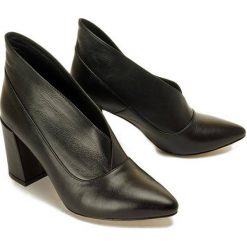 ARTIKER RELAKS 45C743 czarny, czółenka/botki damskie. Czarne botki damskie Artiker Relaks, ze skóry, bez obcasa, na obcasie, bez zapięcia. Za 339,90 zł.