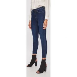 Pepe Jeans - Jeansy. Jeansy damskie Pepe Jeans. Za 399,90 zł.