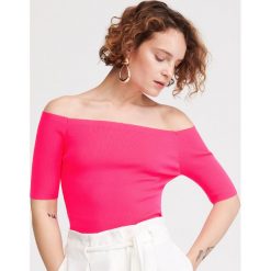 Bluzka hiszpanka - Różowy. Różowe bluzki damskie Reserved, m, bez wzorów, bez kołnierzyka, bez rękawów. W wyprzedaży za 19,99 zł.