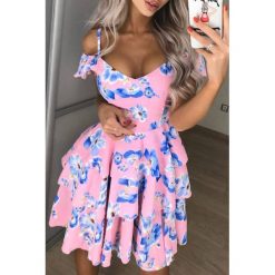 Sukienka DIMZA. Sukienki damskie IVET, na co dzień, bez wzorów, eleganckie, bez kołnierzyka, z krótkim rękawem, krótkie, mini, proste. W wyprzedaży za 109,00 zł.