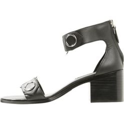 Rzymianki damskie: Senso KENDRICK Sandały matte ebony