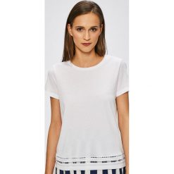 Tommy Hilfiger - Top. Białe bluzki damskie TOMMY HILFIGER, s, bez wzorów, z bawełny, z okrągłym kołnierzem. W wyprzedaży za 159,90 zł.