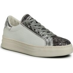 Sneakersy CRIME LONDON - Low Top Classic 25808AA3.25 Silver. Białe półbuty damskie Crime London, bez wzorów, ze skóry, bez kołnierzyka. Za 739,00 zł.