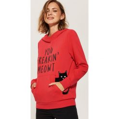 Bluza z nadrukiem - Czerwony. Czerwone bluzy rozpinane damskie House, l, z nadrukiem. Za 79,99 zł.