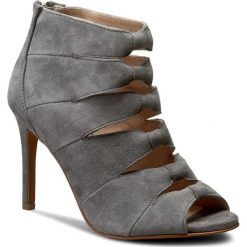 Buty zimowe damskie: Botki SOLO FEMME - 26457-33-E37/000-13-00 Szary