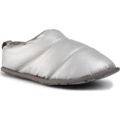 Kapcie SOREL - Hadley Slipper NL3331 Pure Silver 034. Szare klapki damskie Sorel, bez wzorów, z tworzywa sztucznego, bez obcasa. W wyprzedaży za 219,00 zł.