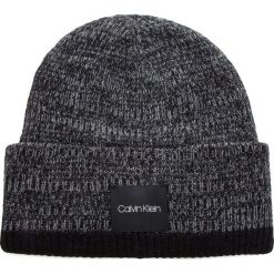 Czapki męskie: Czapka męska CALVIN KLEIN - Twisted Yarns Beanie K50K504091 910