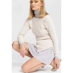 Kremowy Sweter Pow Wow. Brązowe bez kategorii other, na zimę, s. Za 59,99 zł.