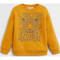 Mango Kids - Bluza dziecięca Leopard 110-164 cm. Żółte bluzy chłopięce Mango Kids, z nadrukiem, z bawełny, bez rękawów, bez kaptura. Za 79,90 zł.