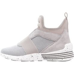 Trampki damskie slip on: KENDALL + KYLIE BRAYDIN Tenisówki i Trampki wysokie grey