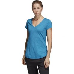 DAMSKA KOSZULKA ADIDAS ID WINNERS V-NECK (XS). Białe bluzki sportowe damskie Adidas, xs, bez wzorów, z bawełny, bez kołnierzyka, bez rękawów, bez kaptura. W wyprzedaży za 99,99 zł.