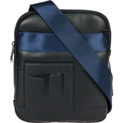 Trussardi Jeans torba męska crossbody czarna 71B00133-9Y099997. Czarne torby męskie na ramię Trussardi Jeans, bez wzorów, z jeansu. Za 359,00 zł.