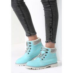 Błękitne Traperki White Chase. Niebieskie buty zimowe damskie marki vices. Za 79,99 zł.