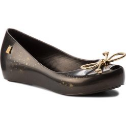 Baleriny MELISSA - 32391 Black Gold 06493. Czarne meliski damskie marki Melissa, z tworzywa sztucznego. Za 249,00 zł.
