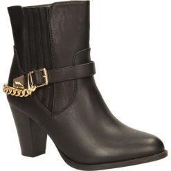 Botki casu ka-746p. Botki damskie Casu, bez obcasa, bez zapięcia. Za 149,99 zł.