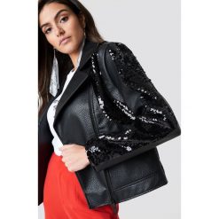 Hannalicious x NA-KD Kurtka oversize z cekinami - Black. Czarne kurtki damskie marki Hannalicious x NA-KD, ze skóry. W wyprzedaży za 145,98 zł.