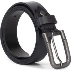 Pasek Męski GUESS - Not Coordinated Belts BM7222 LEA30 BLA. Czarne paski męskie Guess, w paski, ze skóry. W wyprzedaży za 129,00 zł.