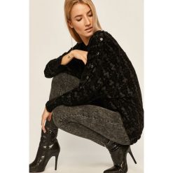 Answear - Bluza. Czarne bluzy damskie ANSWEAR, s, bez wzorów, z bawełny, bez rękawów, bez kaptura. W wyprzedaży za 59,90 zł.