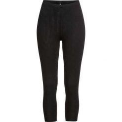 Legginsy bonprix czarny. Czarne spodnie damskie bonprix. Za 44,99 zł.