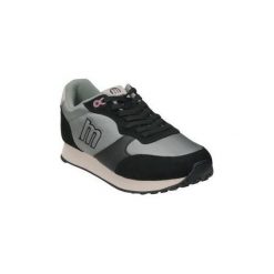 Buty MTNG 69697. Czarne buty sportowe damskie mtng, bez wzorów, sportowe. Za 184,52 zł.