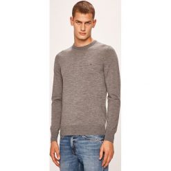 Calvin Klein - Sweter K10K102727. Czarne swetry męskie Calvin Klein, s, bez wzorów, z dzianiny, z okrągłym kołnierzem, bez kaptura. W wyprzedaży za 299,90 zł.