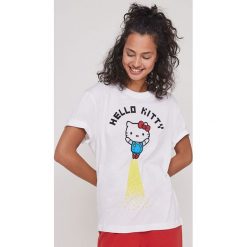 Undiz - T-shirt piżamowy Jelokittiz. Białe piżamy damskie Undiz, s, z nadrukiem, z bawełny, z krótkim rękawem. W wyprzedaży za 44,90 zł.