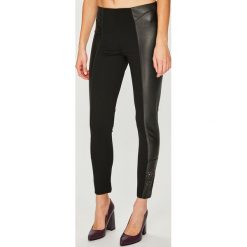 Desigual - Legginsy. Szare legginsy Desigual, l, z dzianiny. W wyprzedaży za 279,90 zł.