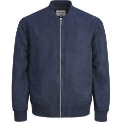 Kurtka w kolorze granatowym. Niebieskie bluzy męskie Jack & Jones, s, bez wzorów, bez kaptura. W wyprzedaży za 150,95 zł.