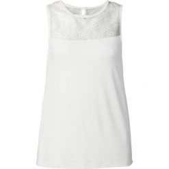 Top z koronką bonprix biel wełny. Białe bluzki damskie bonprix, w koronkowe wzory, z wełny, bez kołnierzyka. Za 54,99 zł.