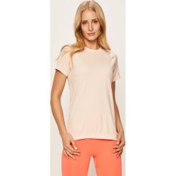 Hummel - T-shirt. Szare topy damskie Hummel, s, bez wzorów, z elastanu, z okrągłym kołnierzem. Za 169,90 zł.