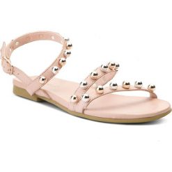 Sandały INUOVO - 8456 Blush. Różowe klapki damskie marki Inuovo, z aplikacjami, ze skóry, bez obcasa, na obcasie. W wyprzedaży za 169,00 zł.