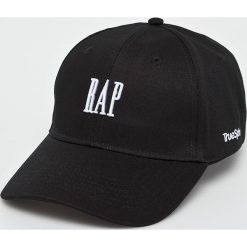 True Spin - Czapka Curved Rap. Czarne czapki męskie marki True Spin, bez wzorów, z bawełny. W wyprzedaży za 49,90 zł.