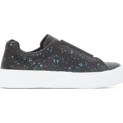Niskie trampki z gumką 26-35. Szare buty sportowe chłopięce marki La Redoute Collections, z poliesteru. Za 95,72 zł.