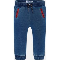 Mayoral - Spodnie dziecięce 68-98 cm. Niebieskie spodnie chłopięce marki Mayoral, z bawełny. Za 79,90 zł.